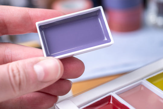 Gansai Tambi Watercolors, #304 Alizarin Crimson