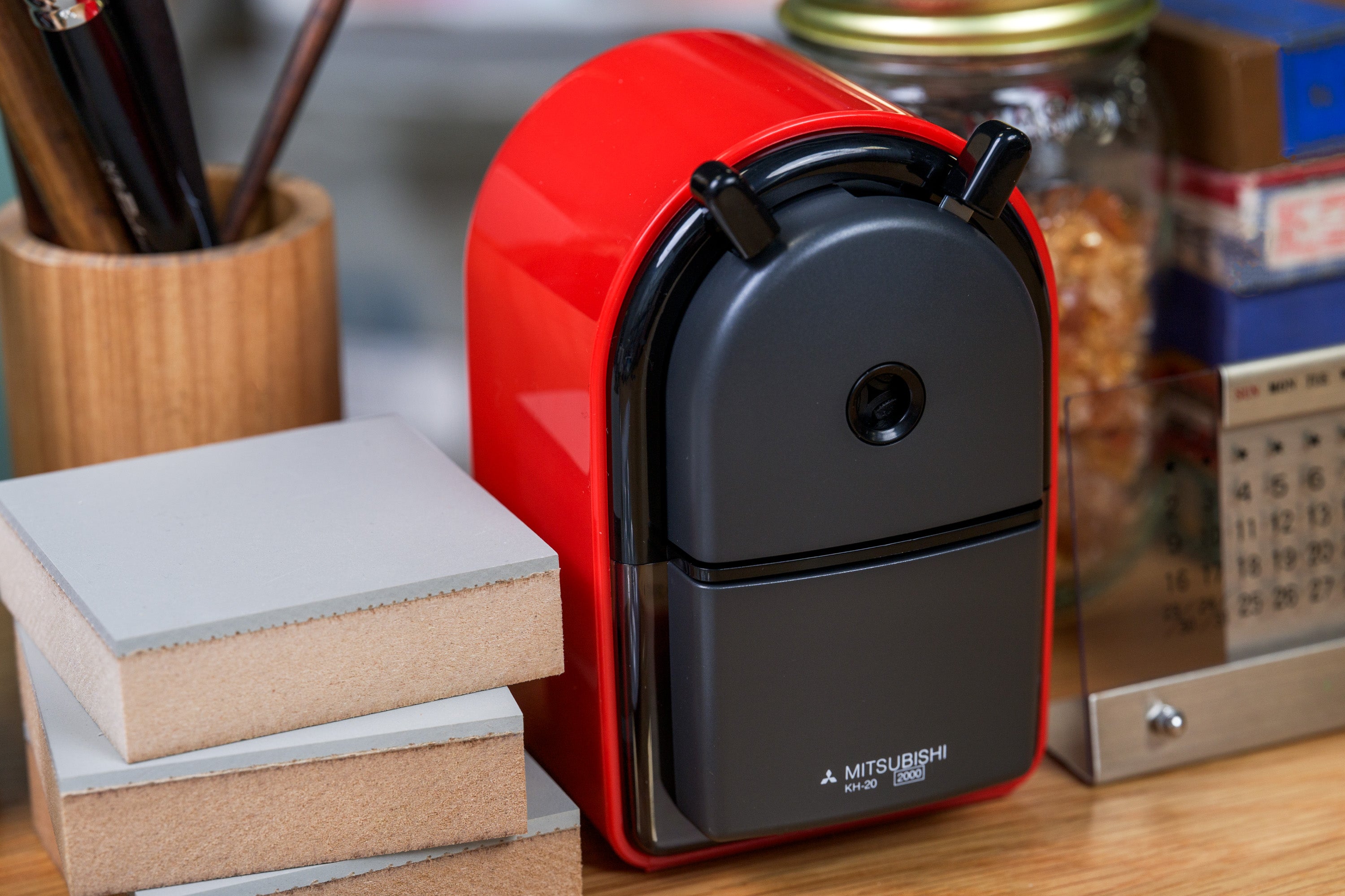 KH-20 Desktop Pencil Sharpener, Engine Red
