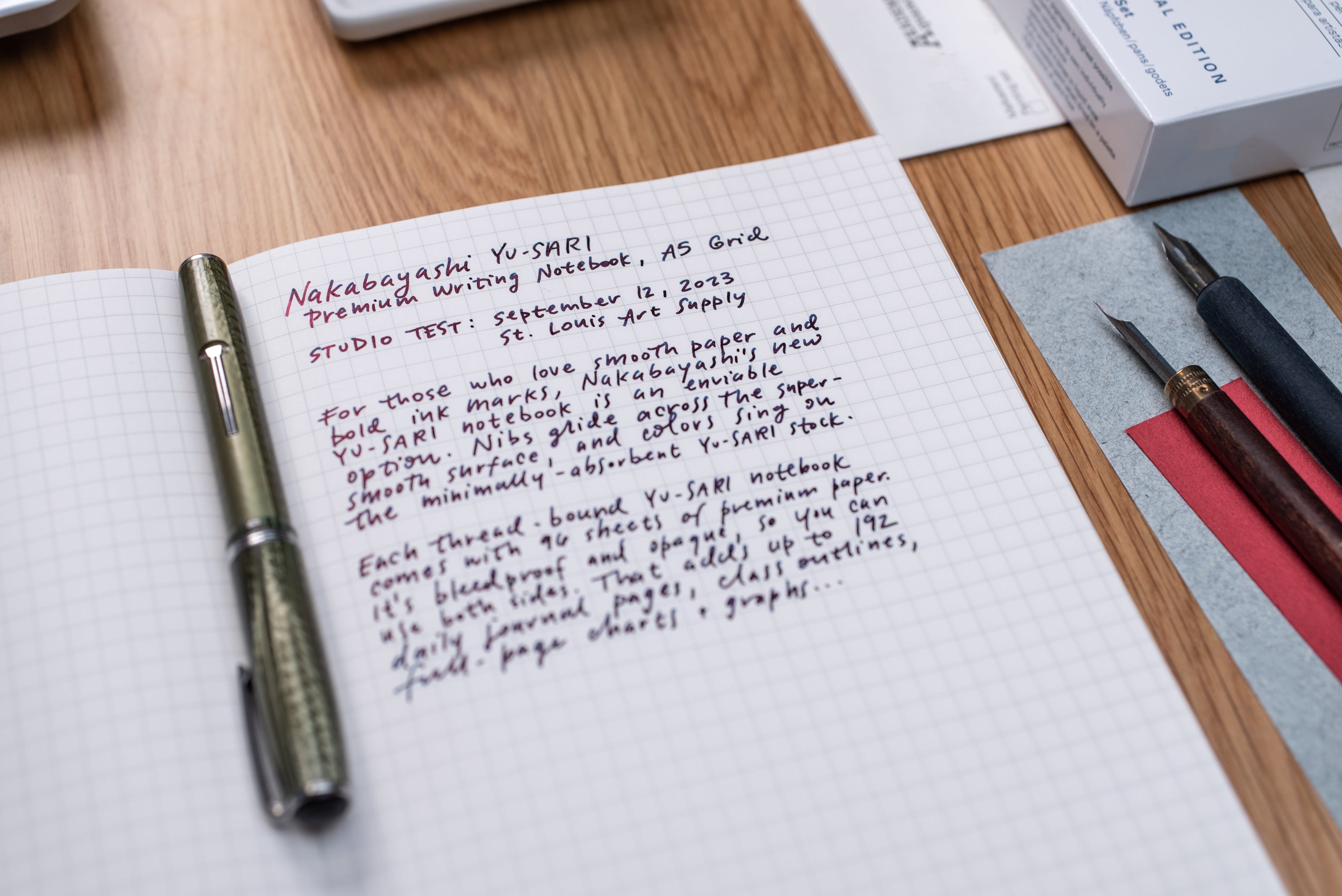 Yu-Sari Writing Notebook, Grid