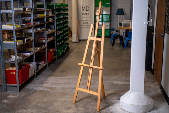 Oiled Beechwood Lyre Easel 🚚