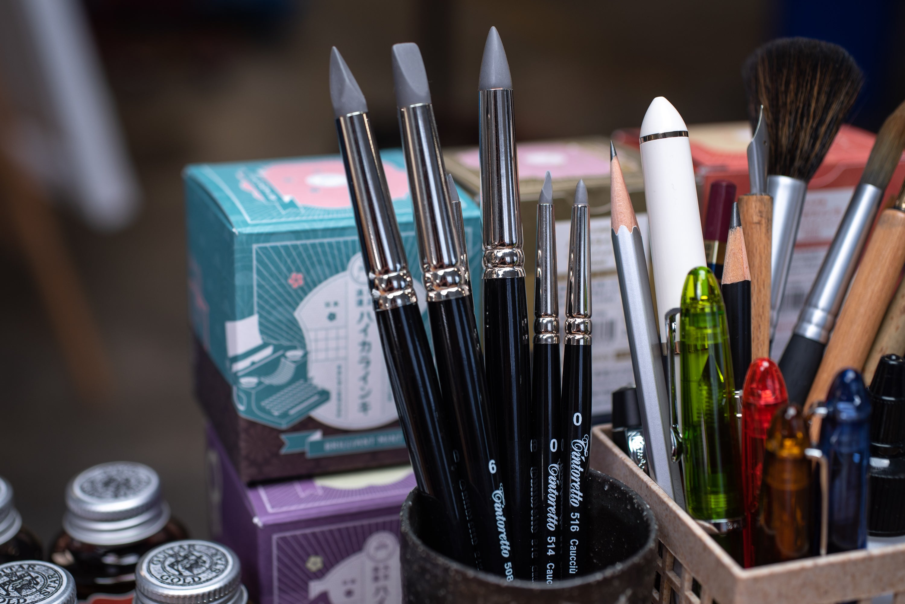 Caucciù Rubber Brushes