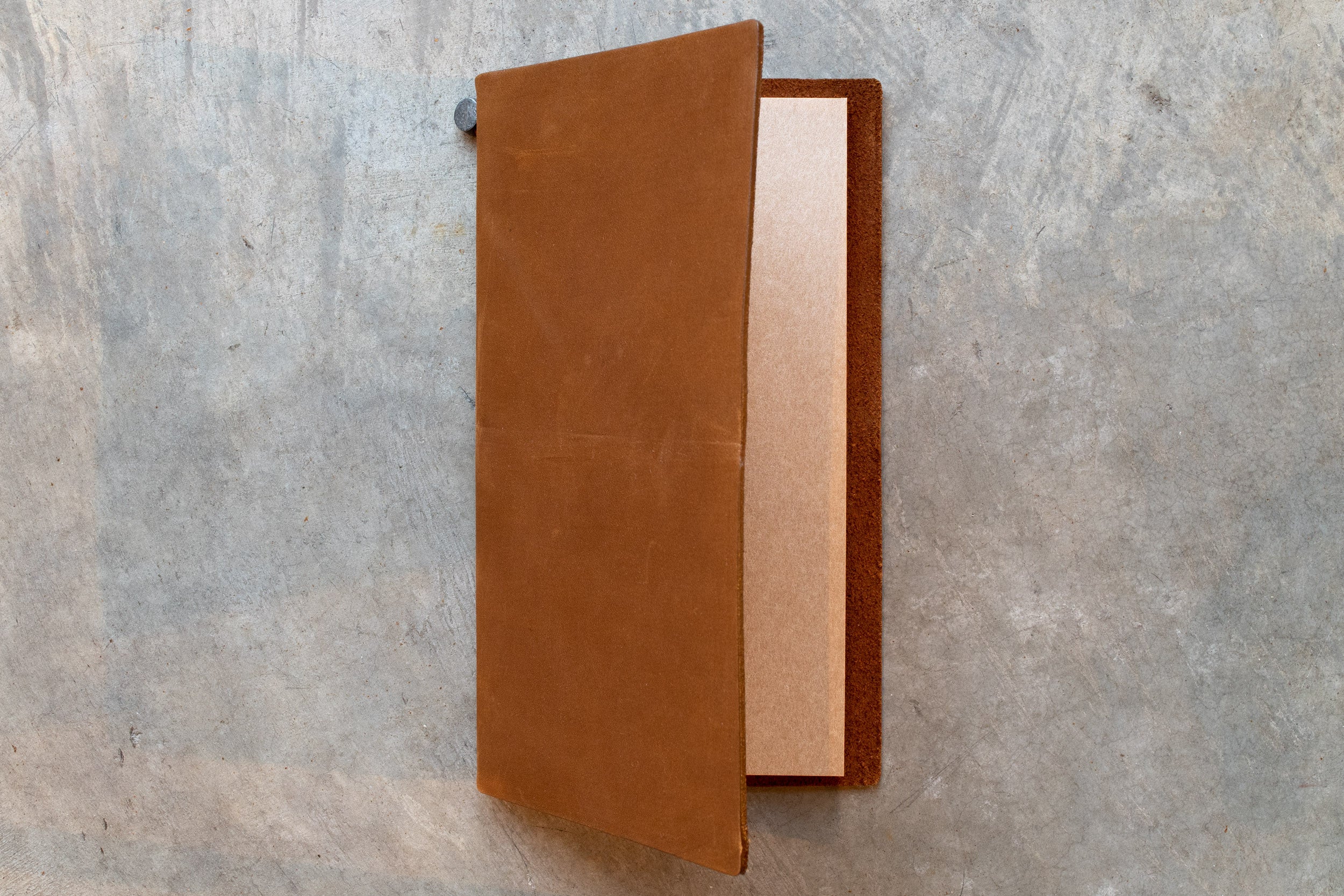 Traveler's Notebook Starter Set, Regular Size, Camel - St. Louis Art Supply