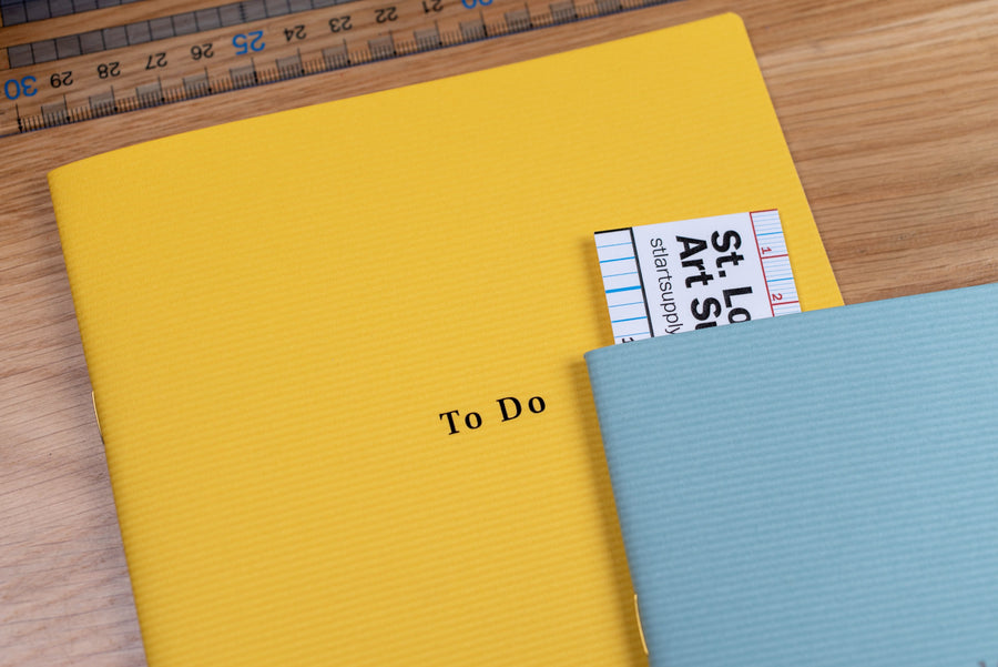 Laconic Style Notebook: Weekly