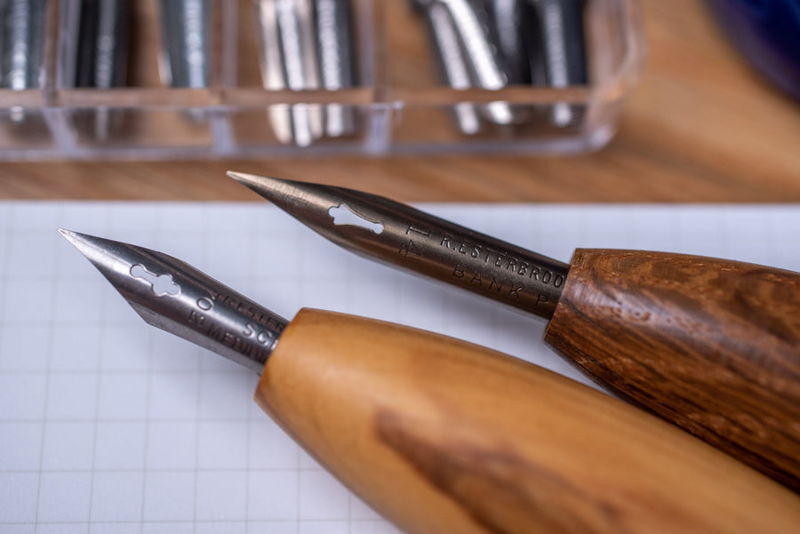 Bullet Pen Holder, Olive Wood, with Leonardt #30 Nib