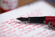 Teranishi Guitar Fountain Pen, Red