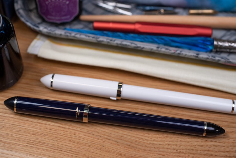 Fude DE Mannen Fountain Pen, Navy (40°)